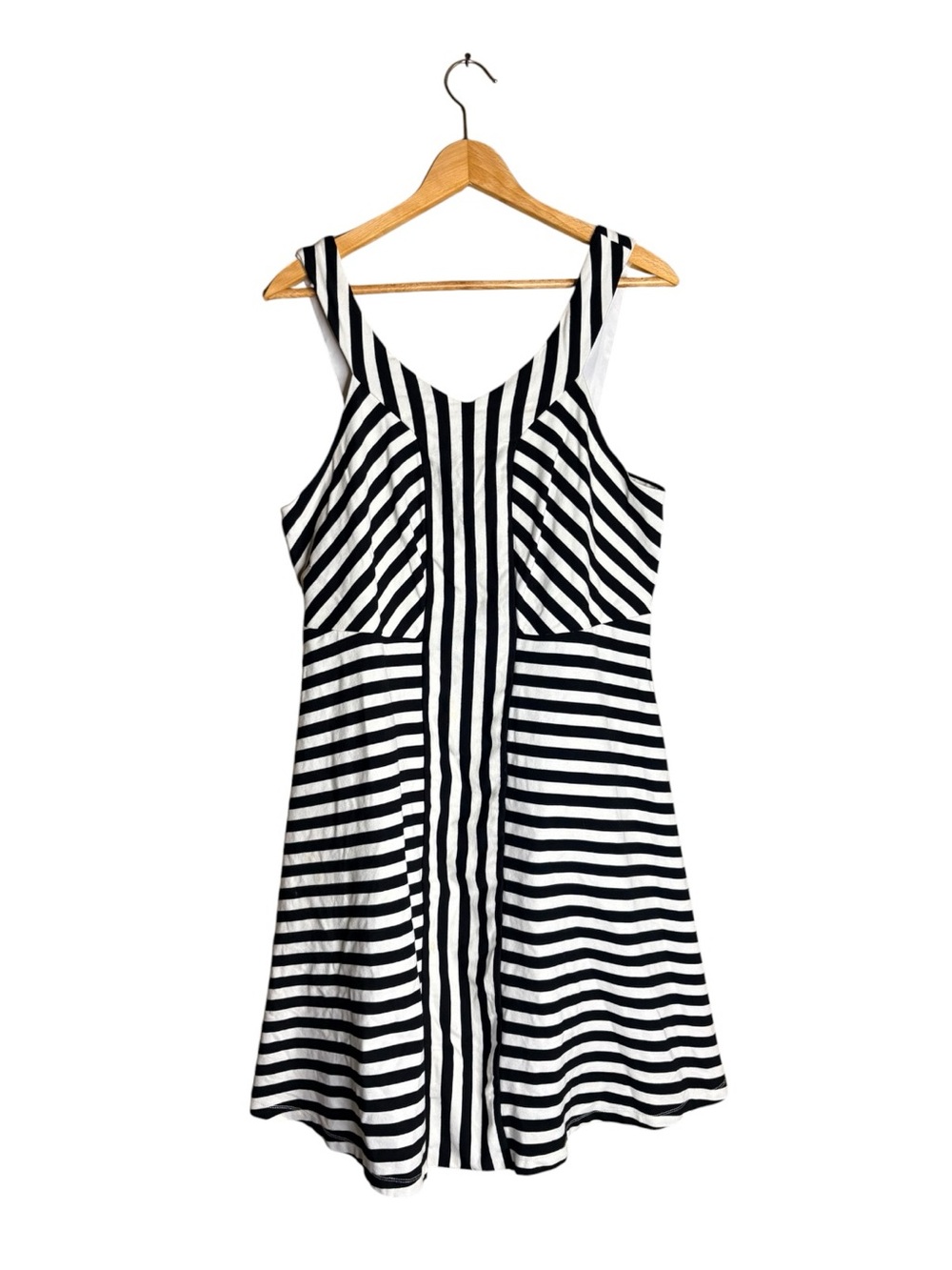 Torrid Size Black White Striped Fit & Flare Skater Dress Sleeveless Sz 14 16